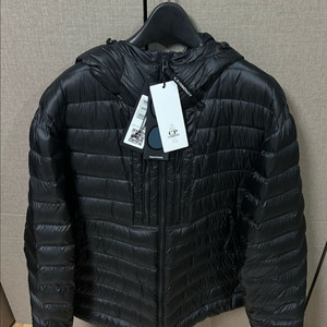 CP컴퍼니 dd쉘 고글 다운 자켓 판매합니다 L