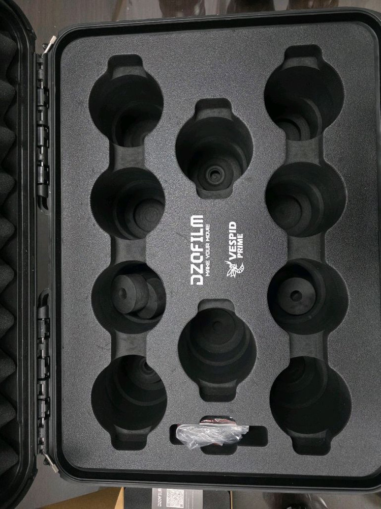 [급매 가격조정] DZOFILM 디조필름 베스피드 Vespid 프라임 8구세트 PL 마운트 시네렌즈 이미지