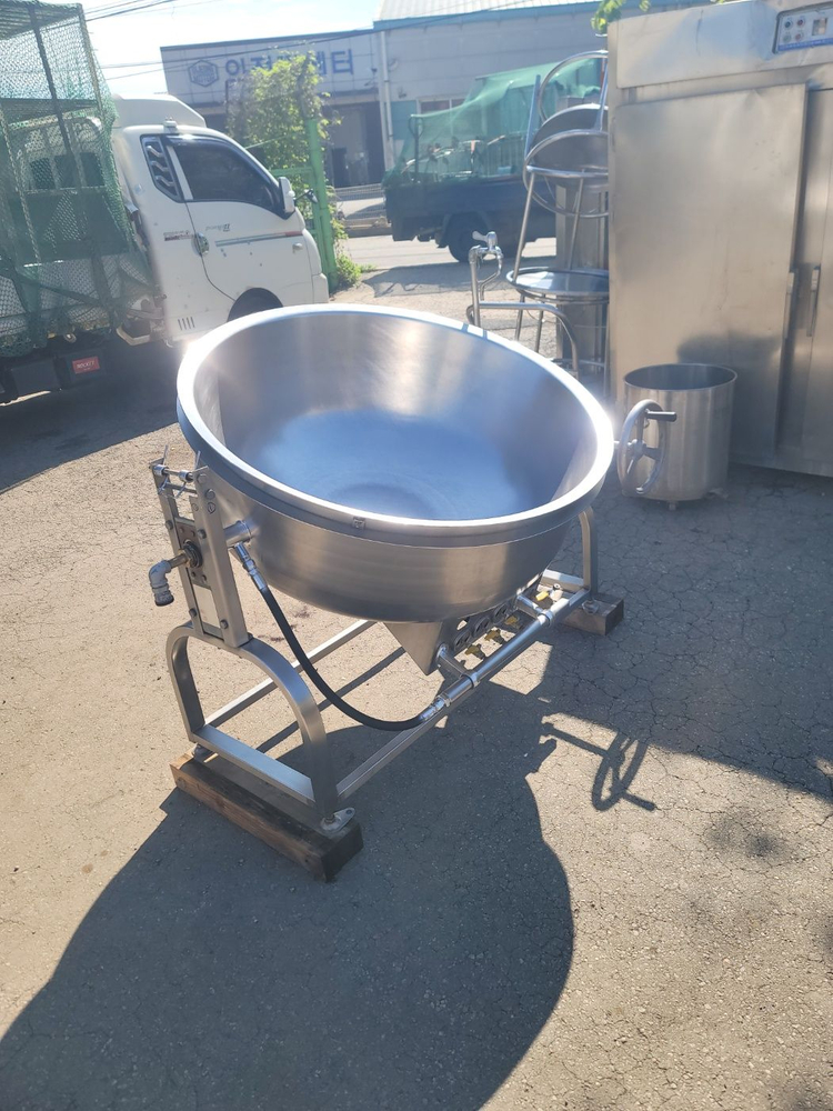 가스회전솥..곰솥..볶음솥..무쇠솥..대형솥단지..대형회전가마솥..대형회전주물솥..회전가마솥.. 이미지