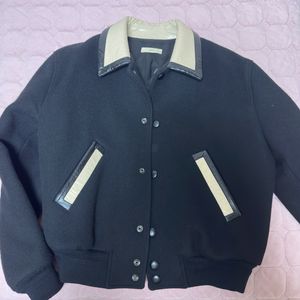 렉토바시티 자켓 m사이즈 판매합니다