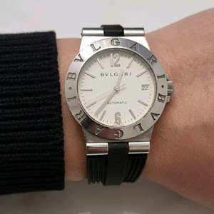 불가리 디아고노 35mm 오토매틱 남성 손목 시계 팔찌 러버밴드