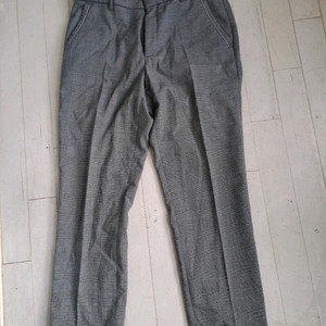 헨리코튼 골프의 체크 바지