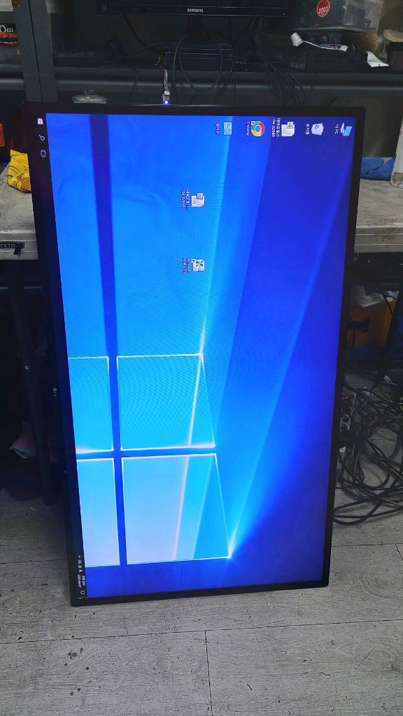 LG 47인치A급 롯데리아매장.안내용.노래방.등전문모니 이미지