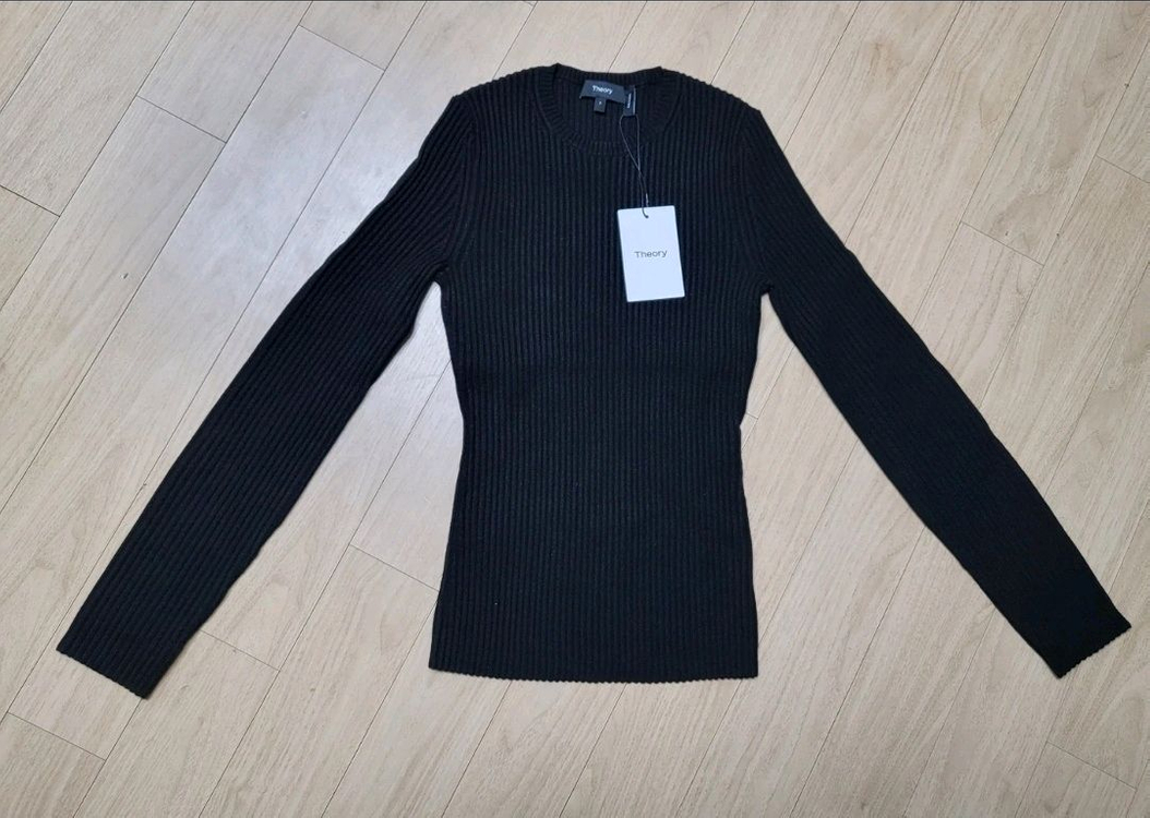 띠어리 탑 크루넥 니트 탑 블랙 P사이즈 이미지