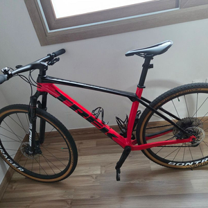 트랙 프로 칼리버 9.5 L 23년식