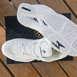 배드민턴화 270사이즈