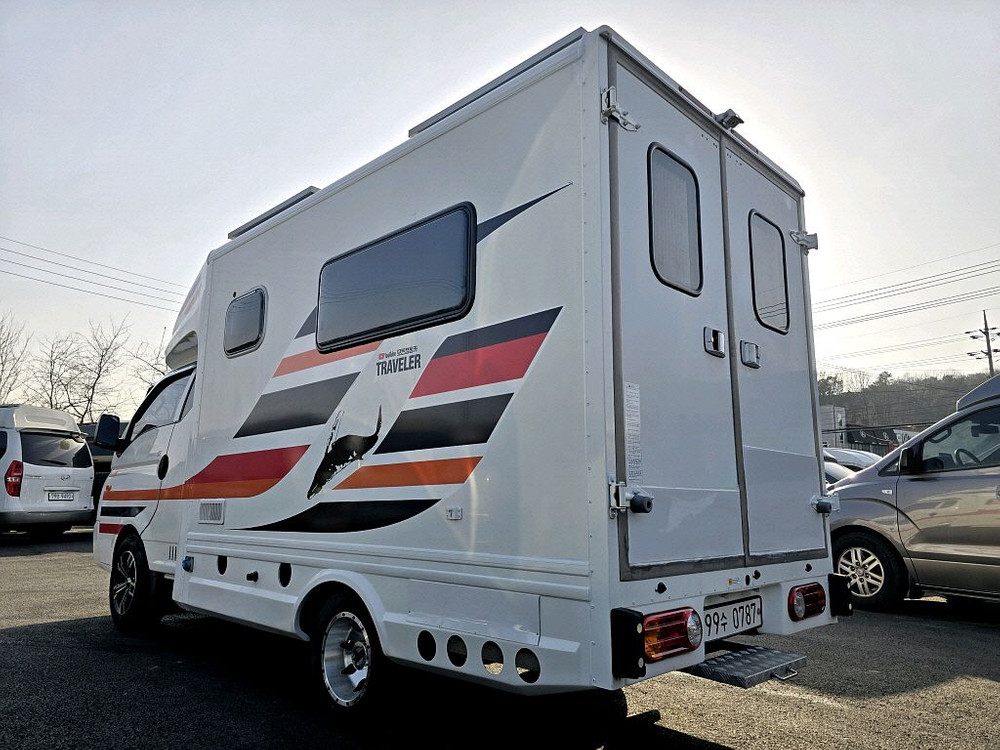 19년 포터3인승캠핑카(인산철500+샤워실+풀옵션)-전액할부됨 이미지