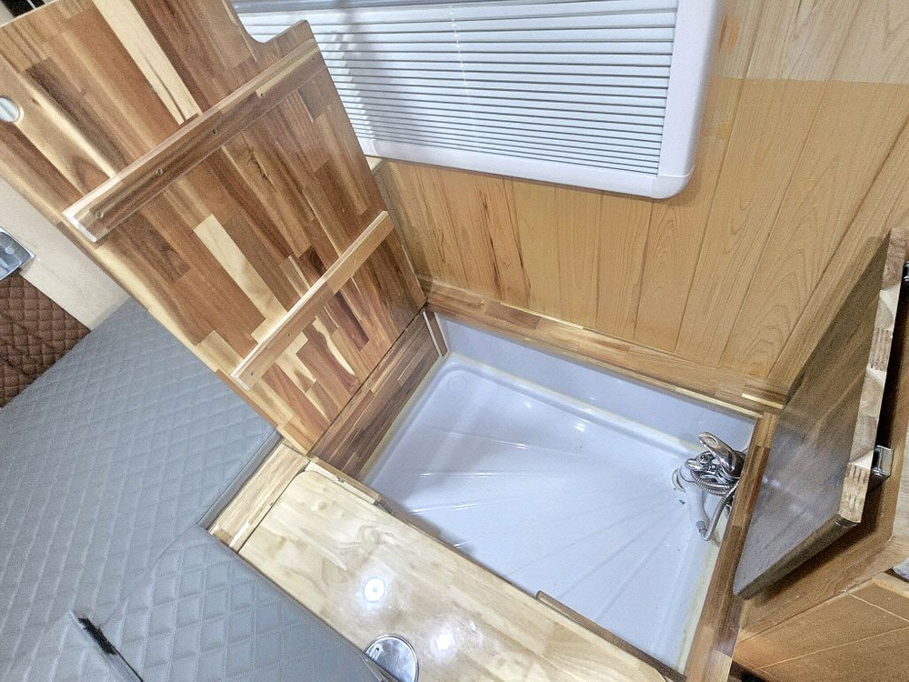 19년 포터3인승캠핑카(인산철500+샤워실+풀옵션)-전액할부됨 이미지