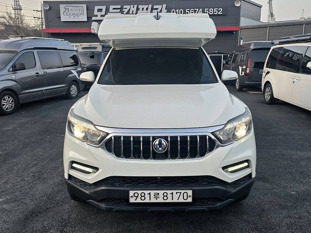 렉스턴스포츠칸5인승캠핑카(4륜,일체형텐트,풀옵션)-전액할부됨 이미지