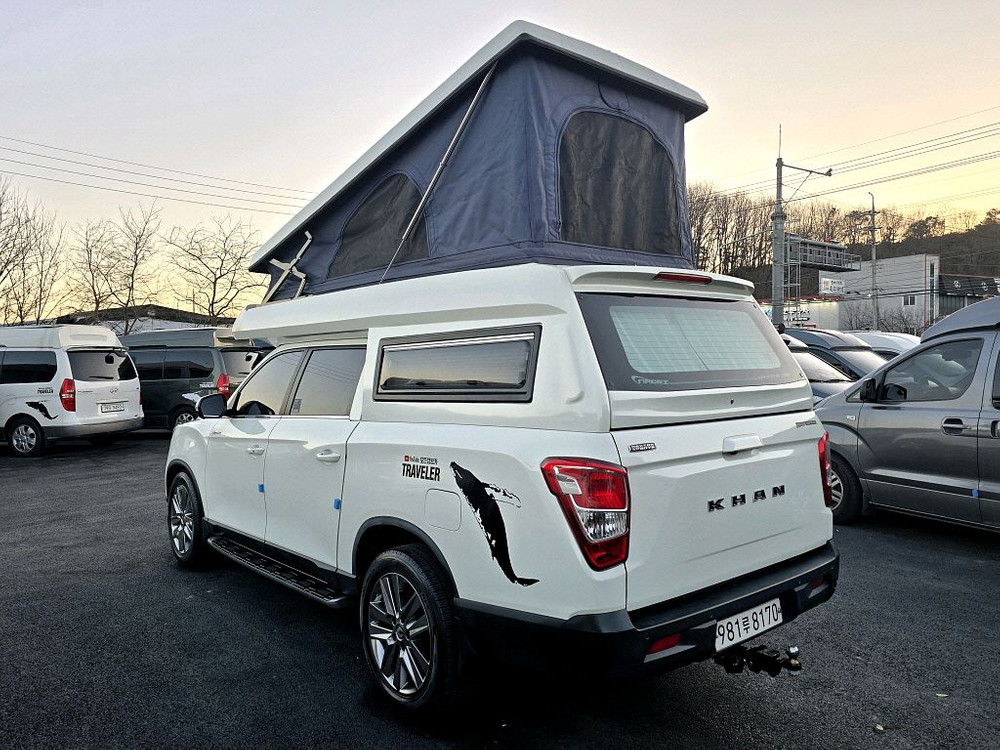 렉스턴스포츠칸5인승캠핑카(4륜,일체형텐트,풀옵션)-전액할부됨 이미지