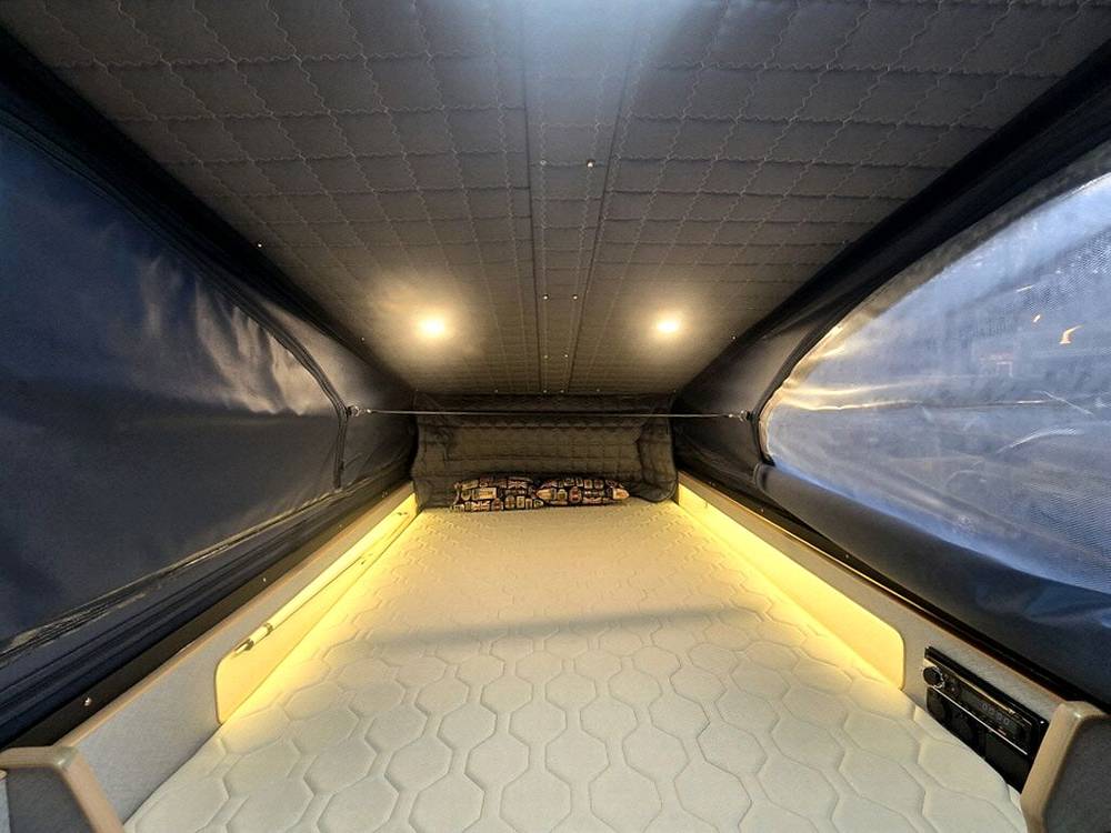 렉스턴스포츠칸5인승캠핑카(4륜,일체형텐트,풀옵션)-전액할부됨 이미지