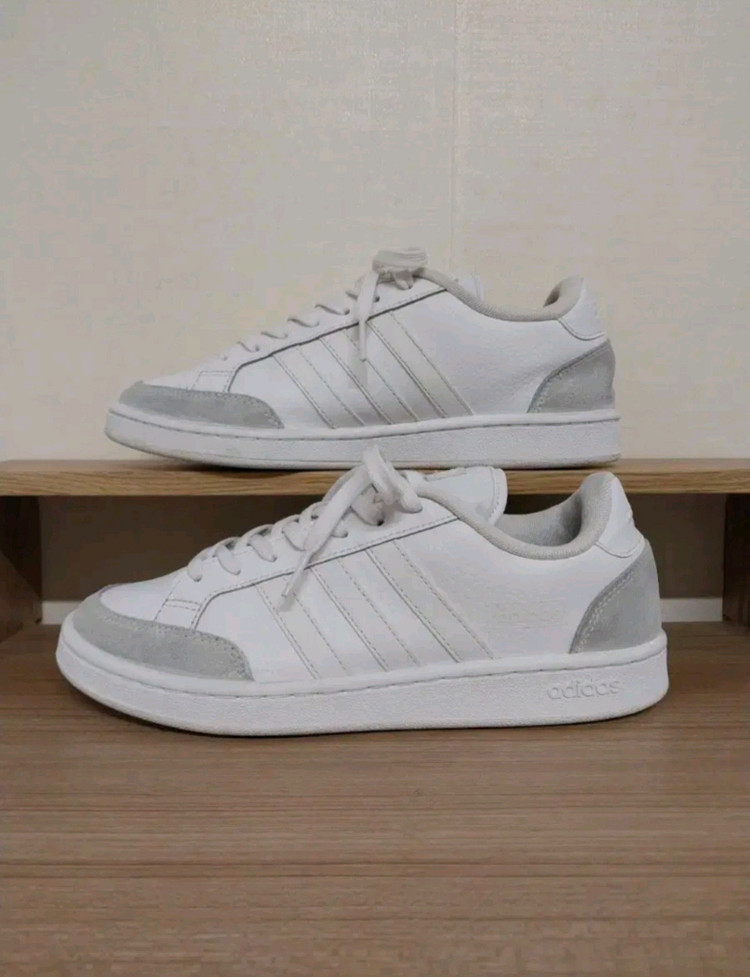 남녀공용 아디다스 그랜드 코트 SE 운동화 (245) 이미지