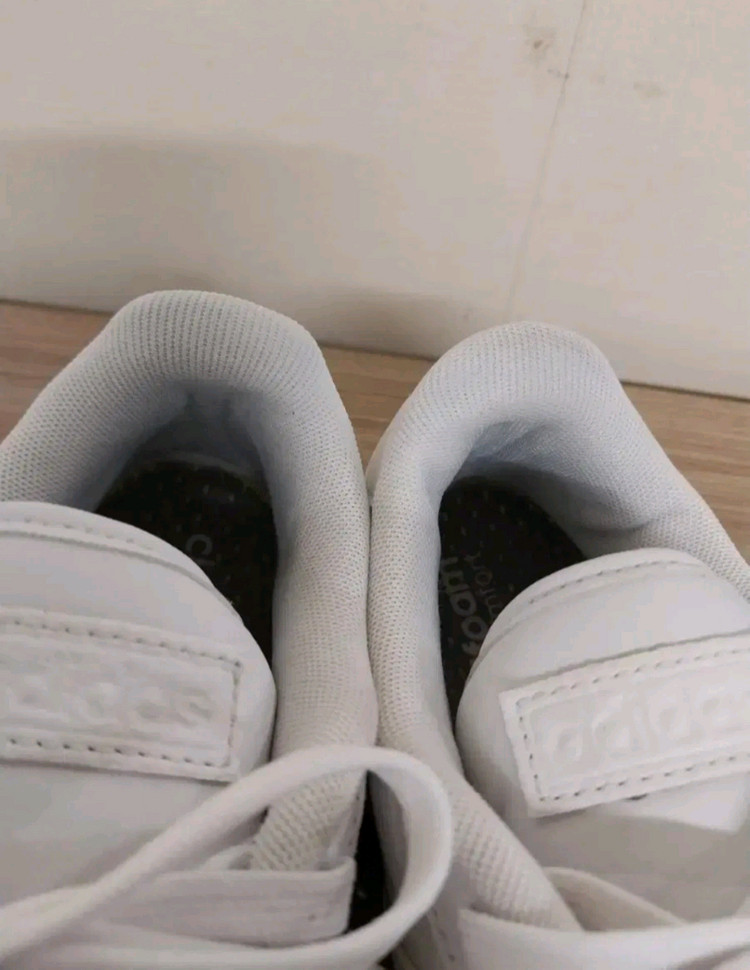 남녀공용 아디다스 그랜드 코트 SE 운동화 (245) 이미지