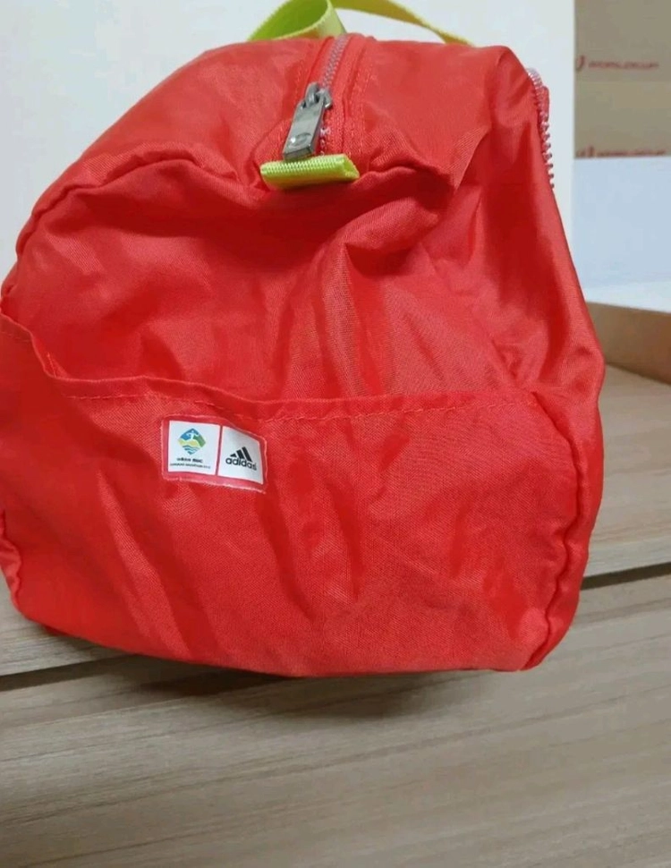 아디다스 아디제로 접이식 가방 , 여행용가방 이미지