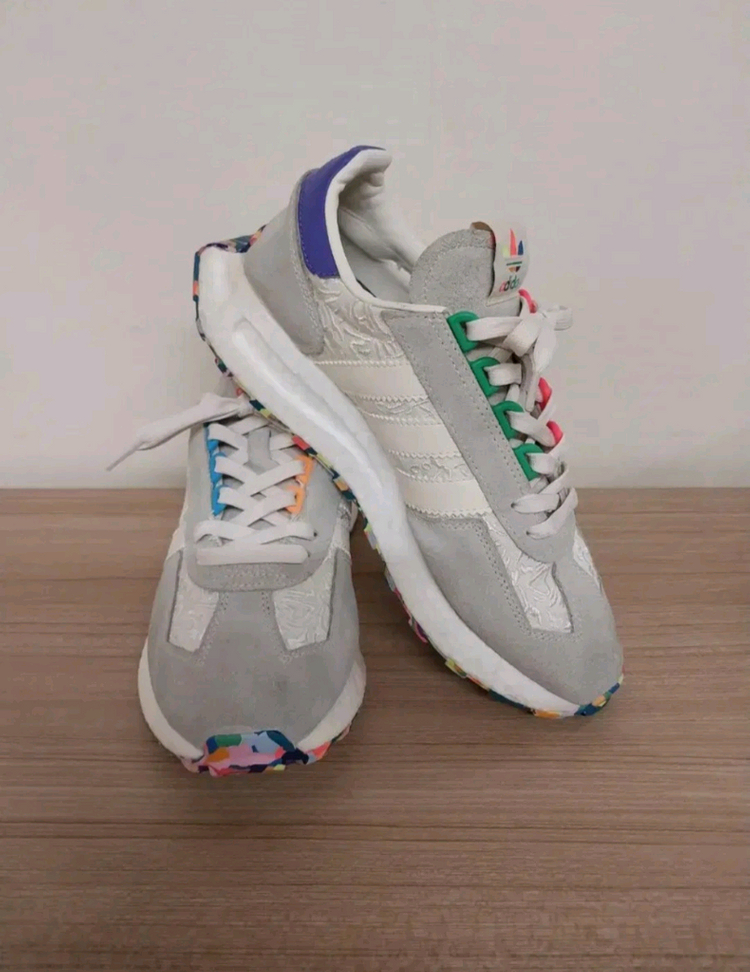 남성 아디다스 레트로피 E5 프라이드 운동화 (250) 이미지