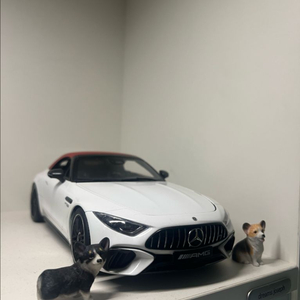 대략 1:18 사이즈 강아지 피규어 4개 일괄