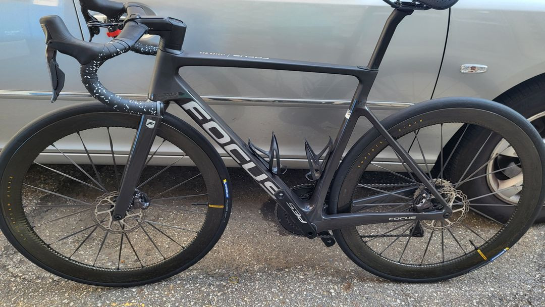 2024 신형 포커스 이자르코맥스 9.8 울테그라 Di2 M(54) 사이즈--8