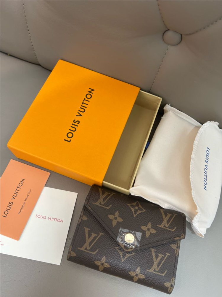 루이비통 카드지갑 모노그램 반지갑 빅토린 월릿 루이뷔통--1