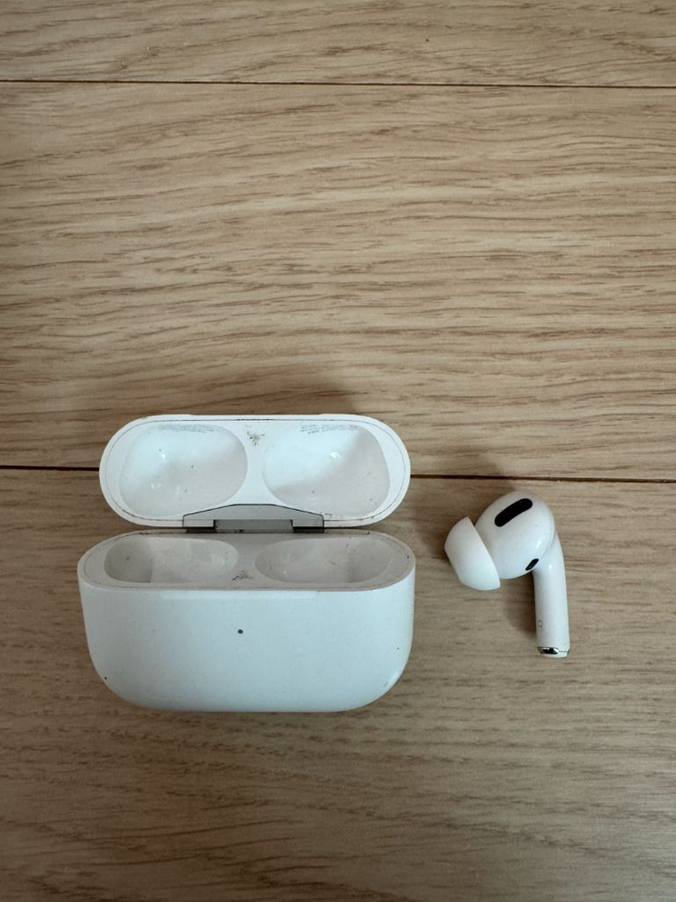 무선 이어폰 프로 2세대 이미지