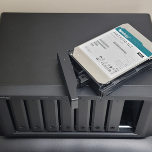 Synology NAS DS1825+ 8Bay 128TB 32G 시놀로지 정품 25년 나스 신모델 이미지