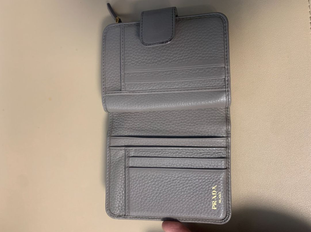 프라다 여성 동전 카드지갑 이미지
