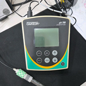 OAKTON pH 700 pH 측정기
