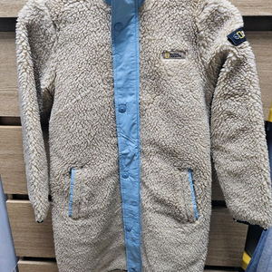 내셔널지오그래픽 뽀글이 롱 코트 140사이즈