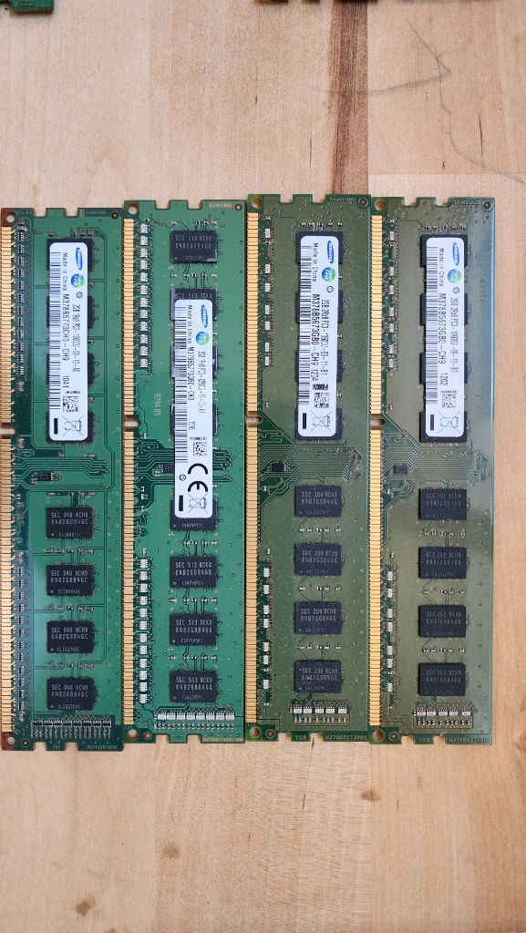 램 DDR1 DDR2 DDR3 최저가에 판매합니다 이미지