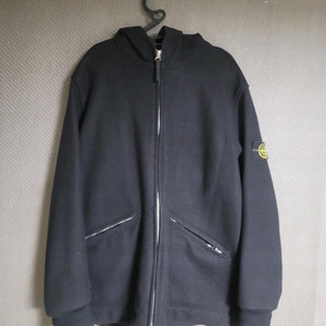 스톤아일랜드 코트