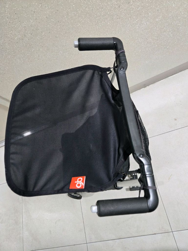 포킷 기내용 휴대용 유모차 이미지