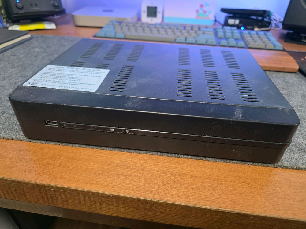 아우라 CCTV 녹화기 AURA-ADR-04QHD(1TB) 이미지