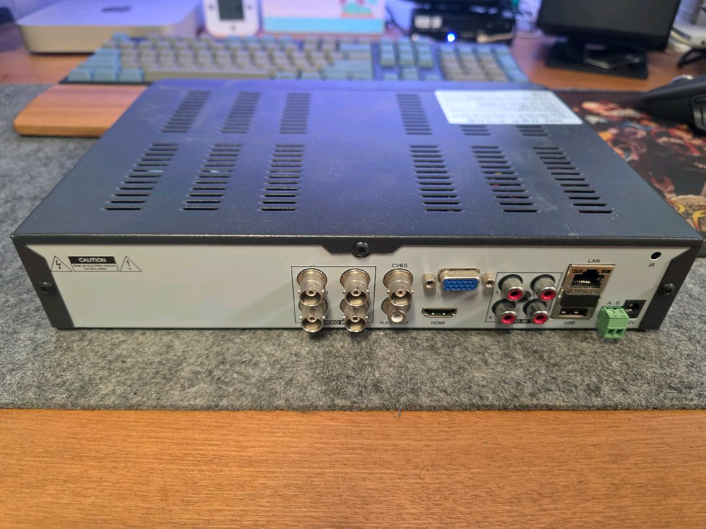 아우라 CCTV 녹화기 AURA-ADR-04QHD(1TB) 이미지