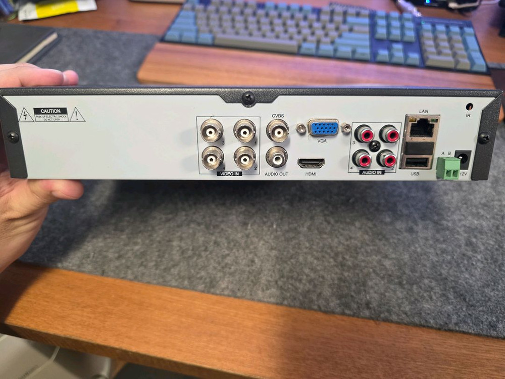 아우라 CCTV 녹화기 AURA-ADR-04QHD(1TB) 이미지