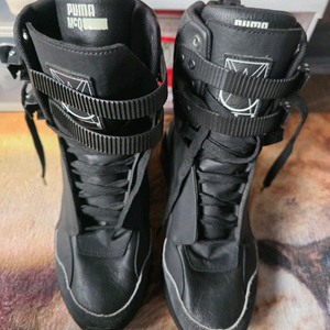 푸마 x 알렉산더 맥퀸 콜라보 부츠 250