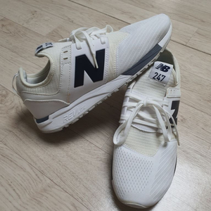260 뉴발란스 운동화 스니커즈 러닝화 260 완전깨끗 이미지