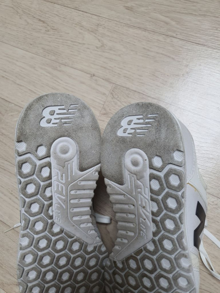 260 뉴발란스 운동화 스니커즈 러닝화 260 완전깨끗 이미지