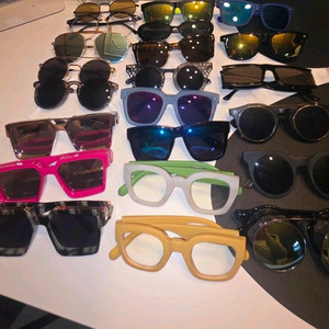 다양한 스타일 선글라스 모음
