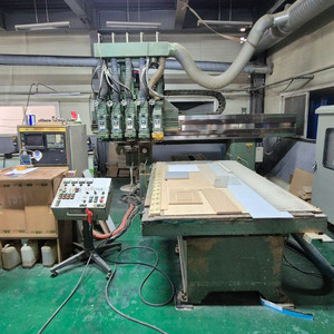 목공용 CNC 루터기 이미지