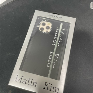 마뗑킴 케이스티파이 12pro 멕세이프 케이스 2주 사용 이미지