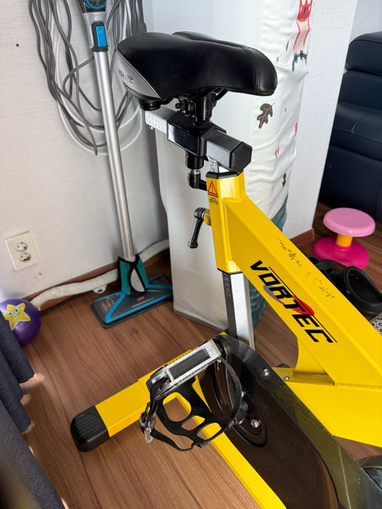 보텍 스피닝자전거 V830N 이미지