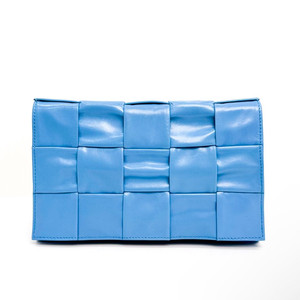 보테가베네타 유광 레더 카세트백 크로스백 윈드스웹트 이미지