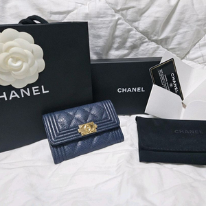 샤넬 보이 캐비어 카드지갑 네이비 샴페인골드 풀박스 이미지