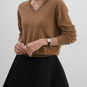 새상품)11am 브이넥 니트 (카멜)