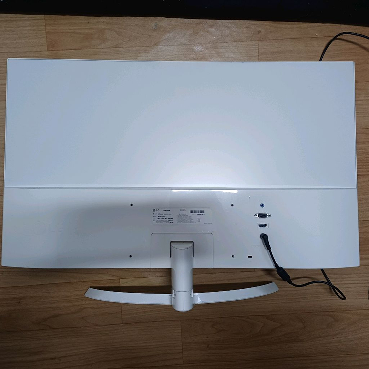 32인치 게이밍 모니터 LG 32MP58HQ 액정파손 부품용판매 이미지