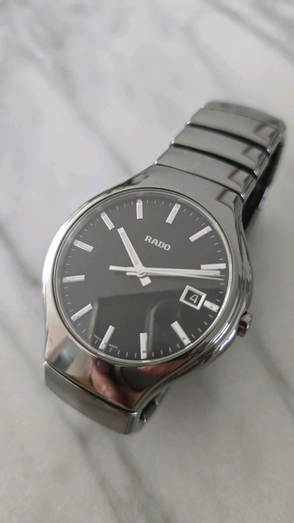 RADO(라도) 다이어스타 블랙 세라믹 시계. 이미지