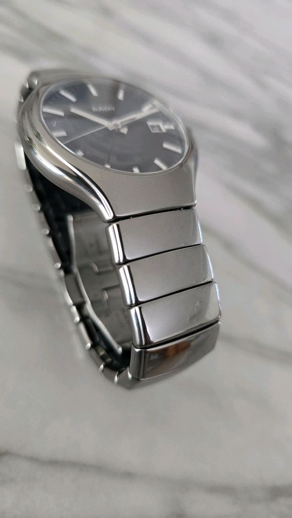 RADO(라도) 다이어스타 블랙 세라믹 시계. 이미지