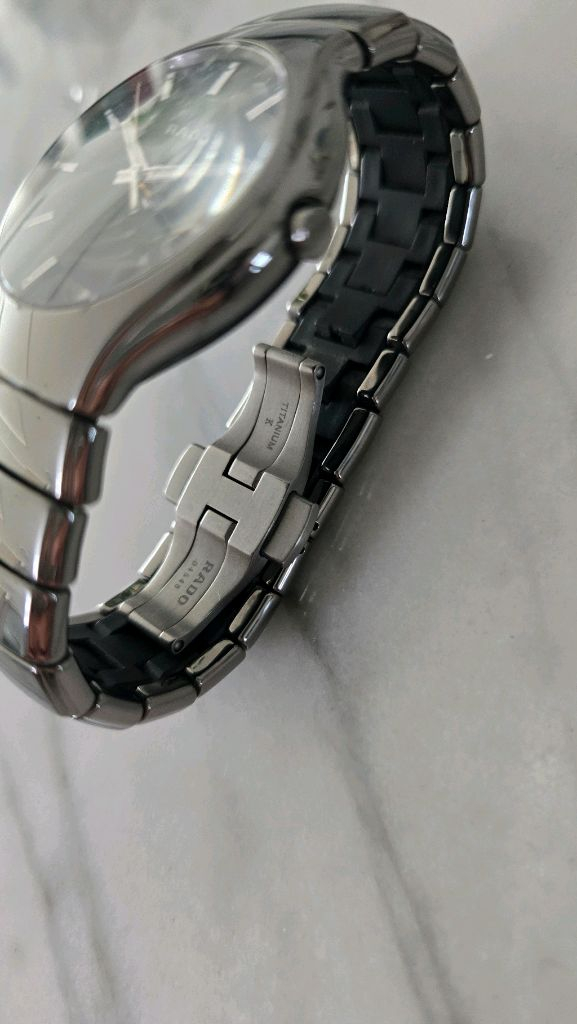 RADO(라도) 다이어스타 블랙 세라믹 시계. 이미지