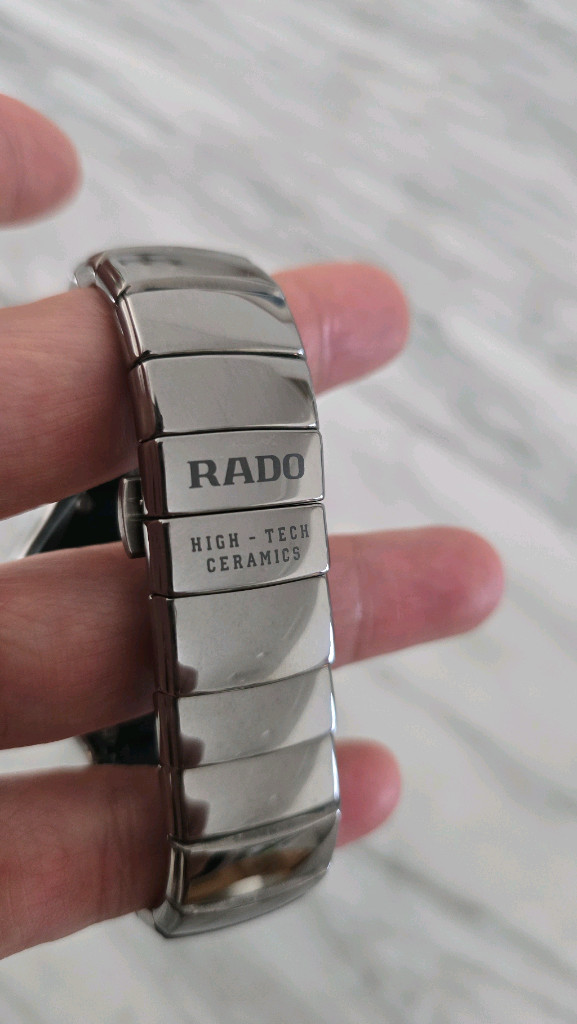 RADO(라도) 다이어스타 블랙 세라믹 시계. 이미지