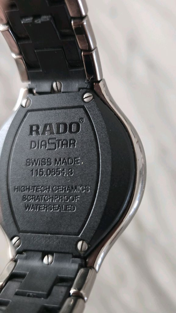 RADO(라도) 다이어스타 블랙 세라믹 시계. 이미지