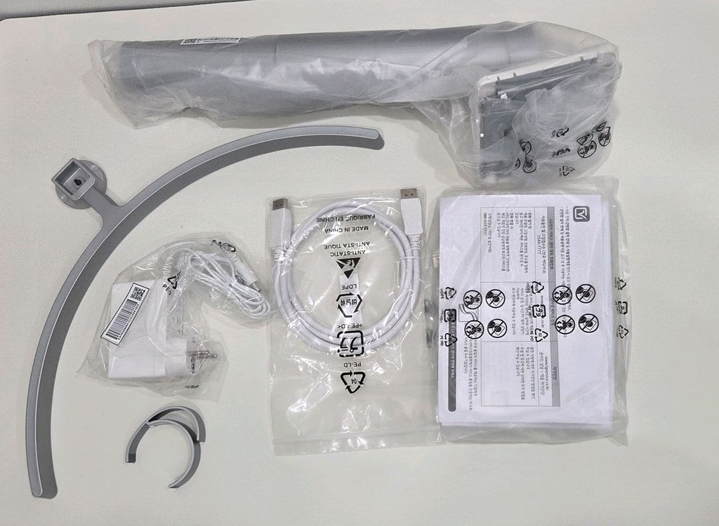 [S급]LG 32인치 4K UHD 모니터 32UN650K 판매합니다 이미지